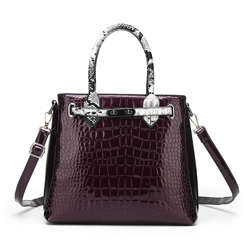 Elegant Croc-Pattern Bag – A Touch of Luxury!