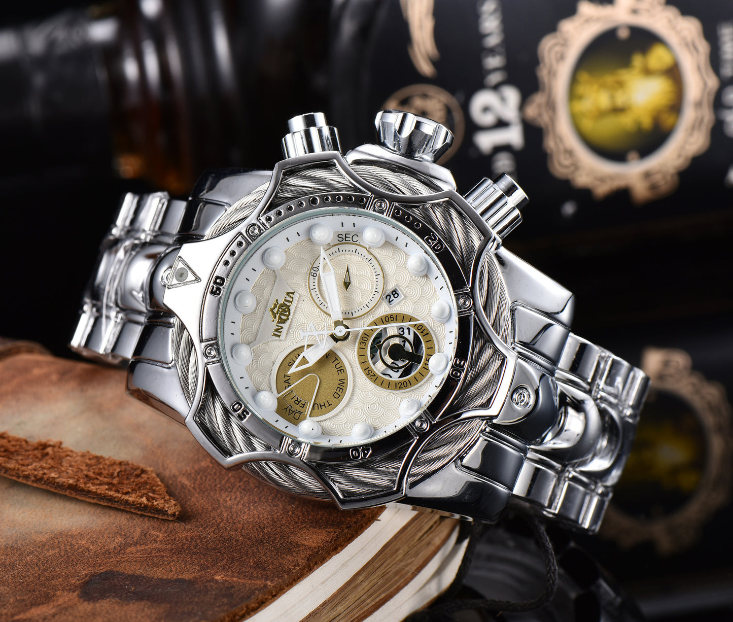 Invicta Luxury Sport Chronograph – Show-off and power on your wrist