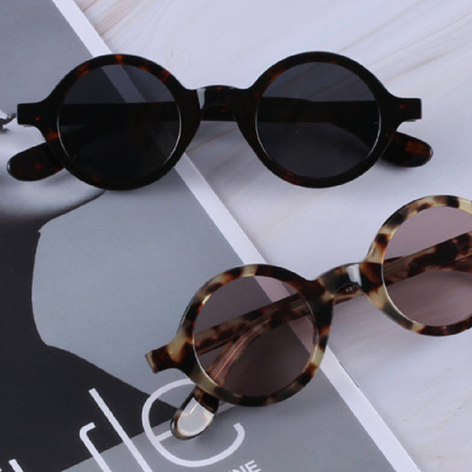 Retro Round Personalized Sunglasses – Vintage Elegance for Every Occasion