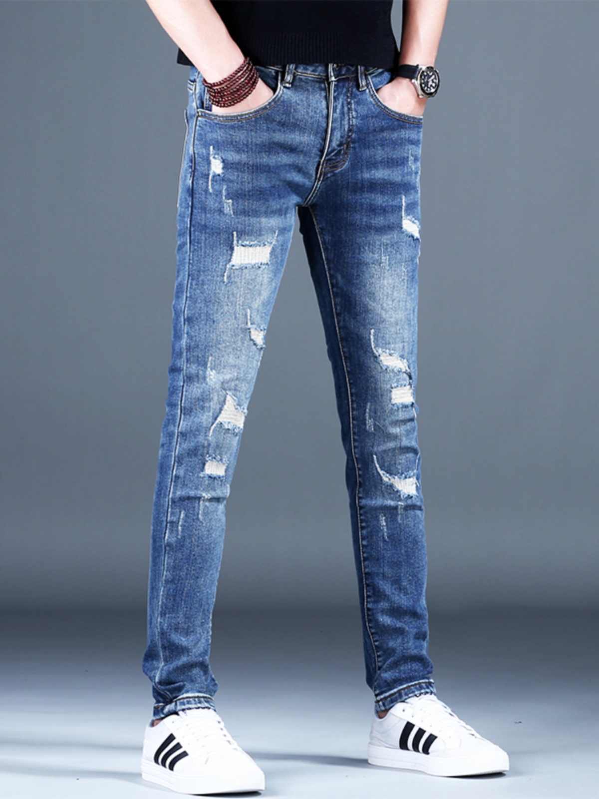 Men’s Distressed Slim-Fit Denim Jeans