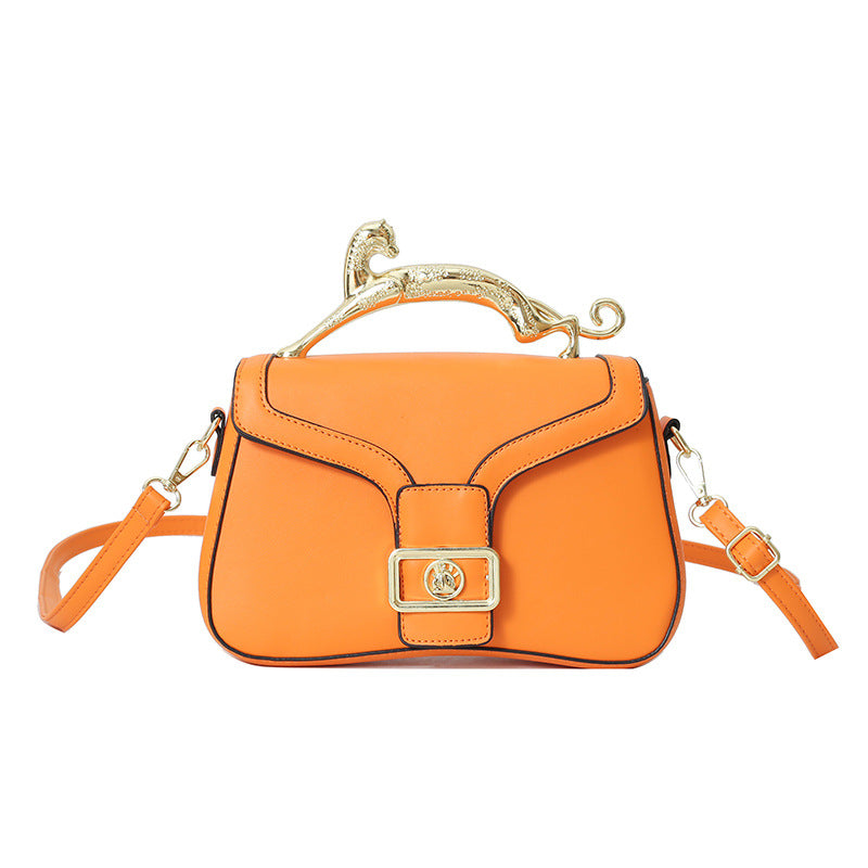 Elegance and practicality in one bag!