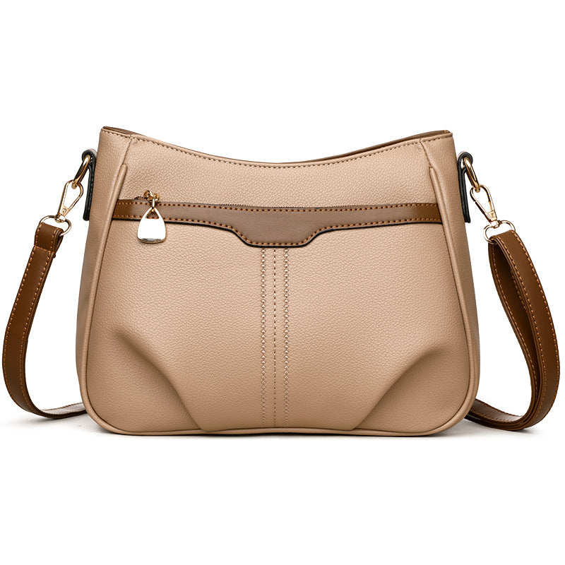 Elegant Crossbody Bag – Timeless Style & Practicality!