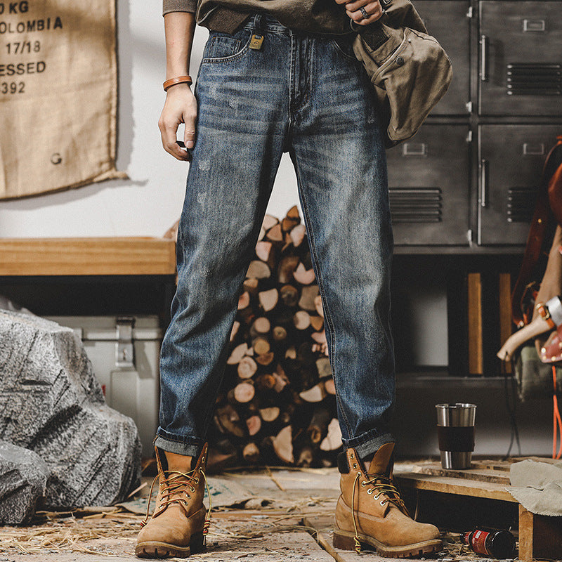 Workwear-Inspired Straight Jeans – Durable Everyday Style