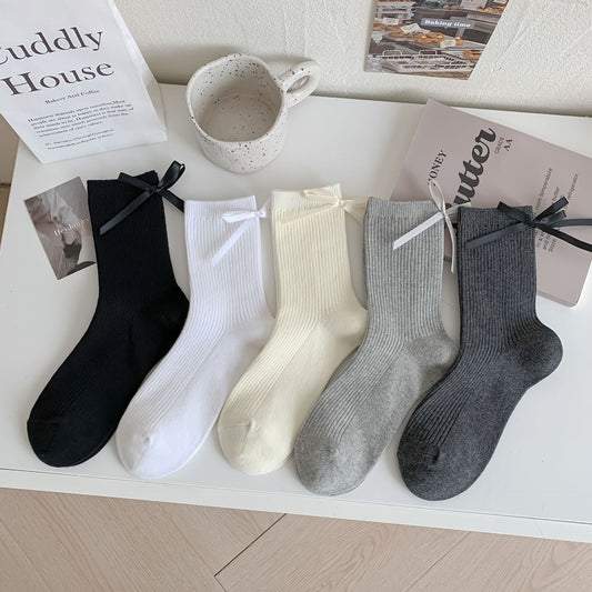 Elegant Ribbed Cotton Socks with Bow Detail