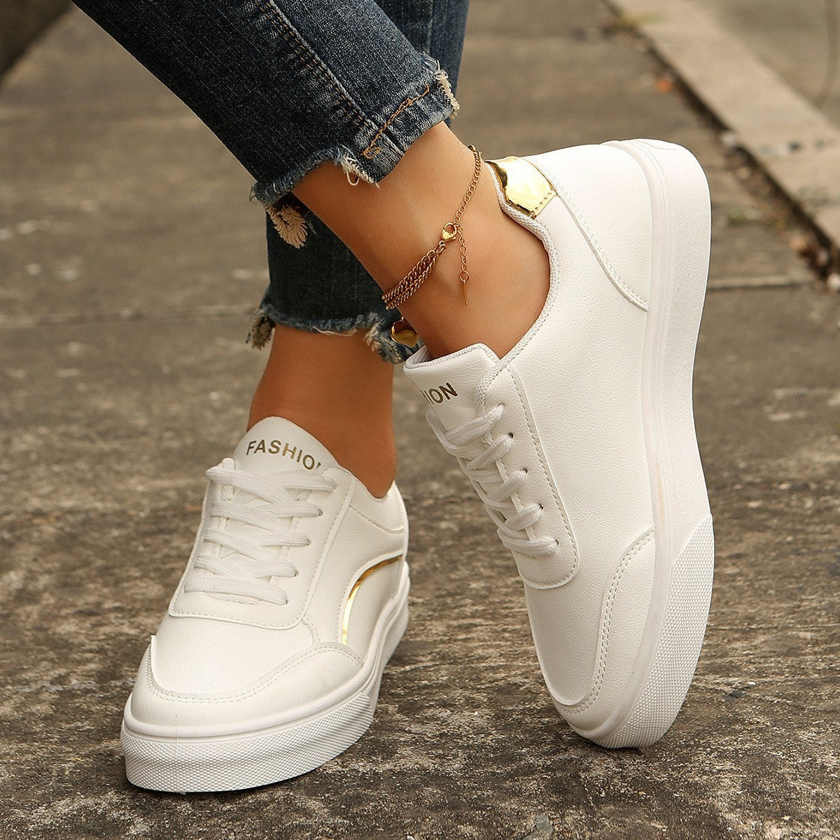 Elegant Casual Sneakers – Style & Comfort for Every Occasion!