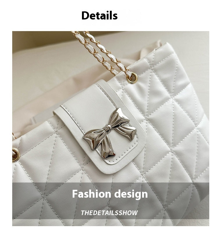 Elegant Shoulder Bag – Diamond Quilted Design & Chic Chain Strap!